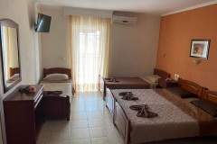 manos-paralia-katerinis-photo-26