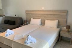 Elia-beach-Vrahos-Aries-4-870x555