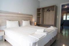 Elia-beach-Vrahos-Aries-6-870x555