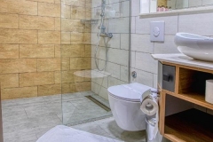 nova_reviera_wc