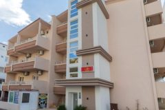 lara-canj-27-493x400-Copy-2