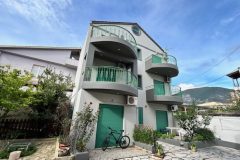 villa-nidri-port-ariestravel-4-870x555