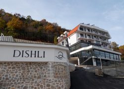 DISHLI HOTEL & SPA – c. Радожда,  Струга